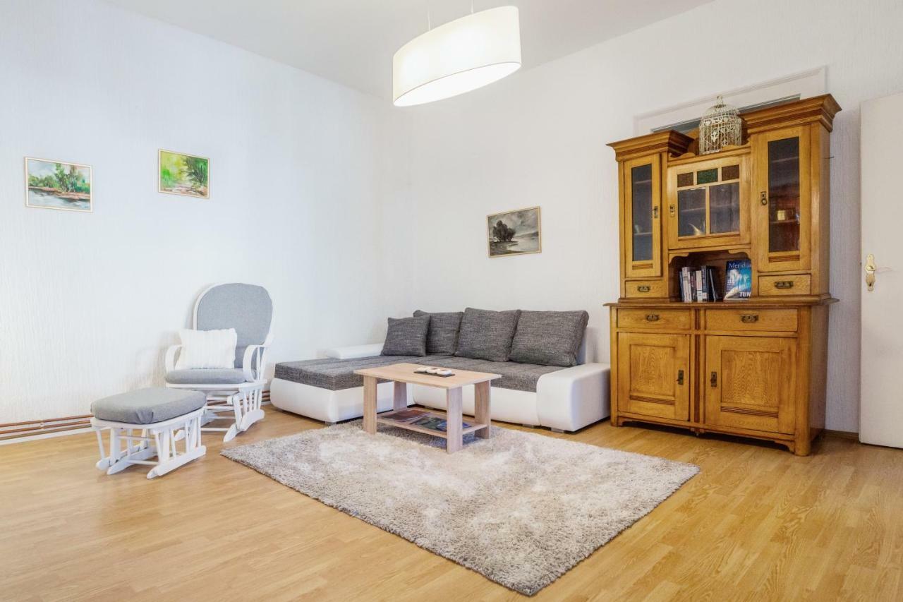 Apartment Tri Mudraca Karancs Kültér fotó